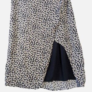 Abercrombie & Fitch Black Daisy Skirt M Knee Length Front Slit Floral Soft
